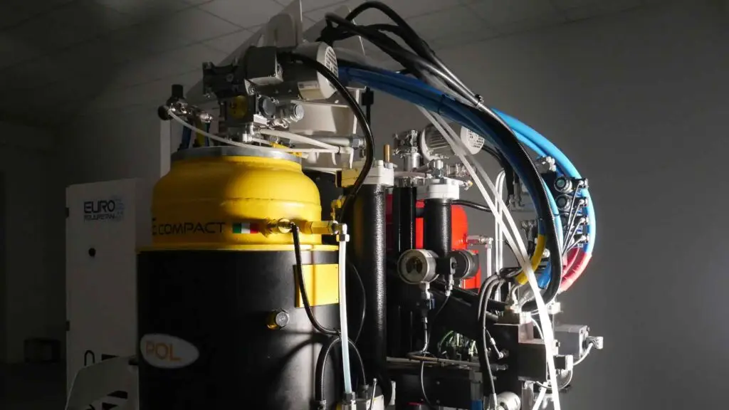 Macchina Schiumatrice Europoliuretani design