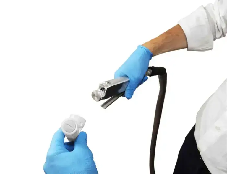 Sostituzione della testa dei distributori di colla poliuretani Europoliuretani